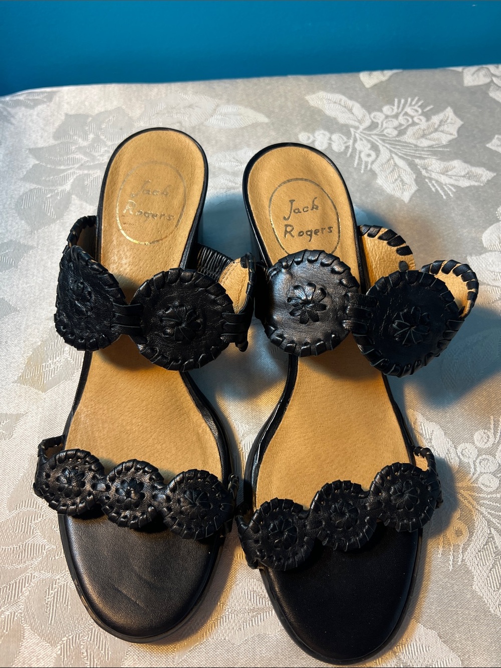 Jack Rogers Black Leather Laurin Mid Heel Size 8 EUC